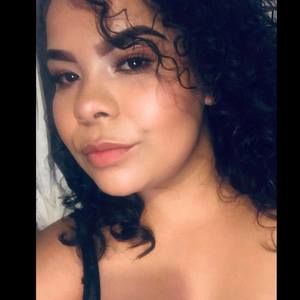 Meet your Posher, Gabriela